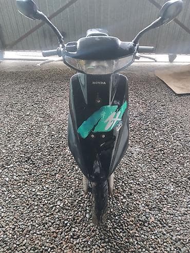 Скутер Honda Dio (AF18/AF27 серия) - Классический японский скутер at lalafo.kg Скутер Honda Dio (AF18/AF27 серия) - Классический японский скутер