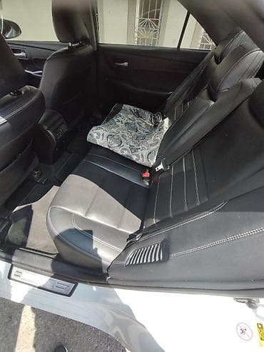 гибрид машины: Toyota Camry: 2016 г., 2.5 л, Автомат, Гибрид, Седан — 7