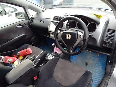 x5 2018: Honda Fit: 2005 г., 1.5 л, Вариатор, Бензин, Хэтчбэк — 5