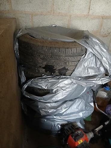 camry 80: Комплект автошин (4 шт.) - Тип: летние шины - Размер: визуально около — 1