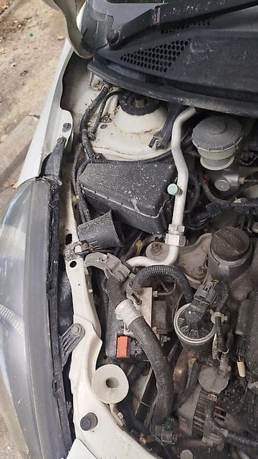 Honda Fit: 2002 г., 1.3 л, Вариатор, Бензин, Хетчбек — 5