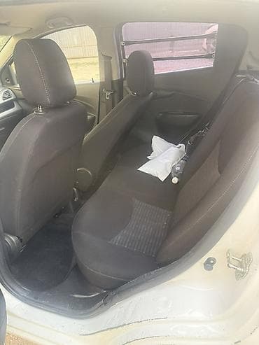гели эмгранд: Chevrolet Spark: 2017 г., 1 л, Вариатор, Бензин, Хэтчбэк — 6