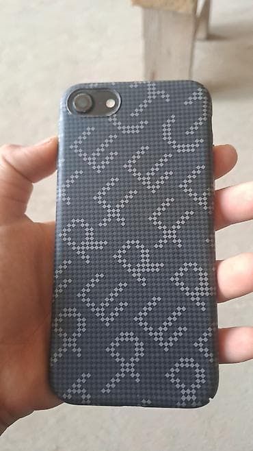 IPhone 7, 32 ГБ, Чехол, 100 %