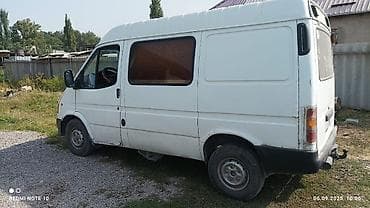 Фургон Ford Transit (длинная/высокая крыша), белый, 3‑дверная