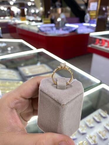 где можно купить обручальные кольца недорого: Кольцо, Помолвочное, Проба 585, Женские, Фианит, Новый — 3