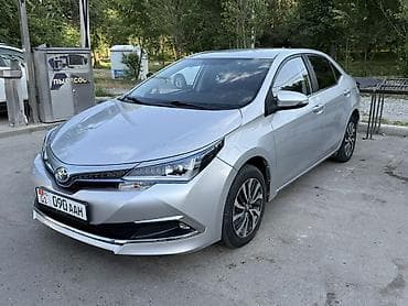 Toyota Corolla: 2019 г., 1.8 л, Вариатор, Электромобиль, Седан