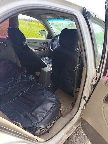 Продажа авто: Daewoo Nubira: 2002 г., Бензин, Седан — 9