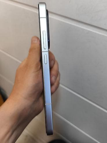 poco с40: Poco F7, Б/у, 512 ГБ, 2 SIM — 9