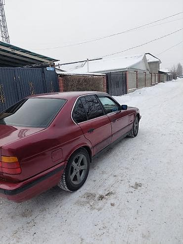 бемвы е 34: BMW 520: 1994 г., 2 л, Механика, Газ, Седан — 4