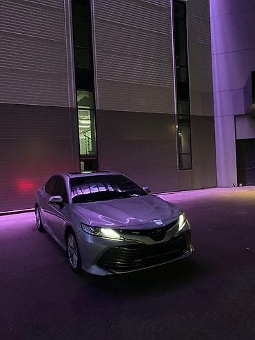 byd e7: Toyota Camry: 2017 г., 2.5 л, Вариатор, Гибрид, Седан — 7