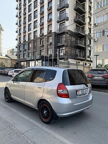 mini cooper: Honda Fit: 2003 г., 1.3 л, Вариатор, Бензин, Хэтчбэк — 4
