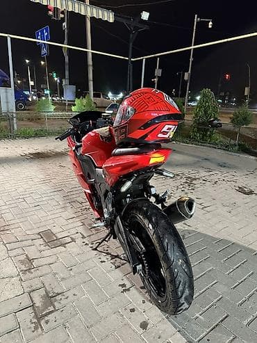 мотоцикл токмок: Спортбайк Ducati, 250 куб. см, Бензин, Чоңдор үчүн, Колдонулган — 2