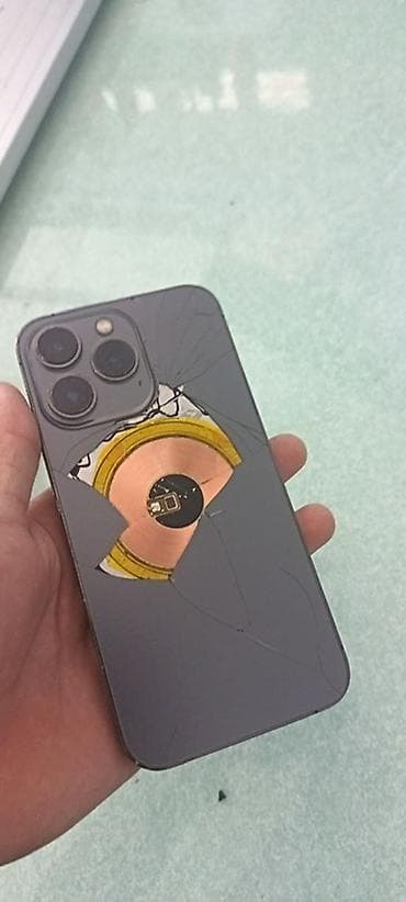 купить 4090: IPhone 13 Pro, 128 ГБ, Черный, Чехол, 76 % — 3