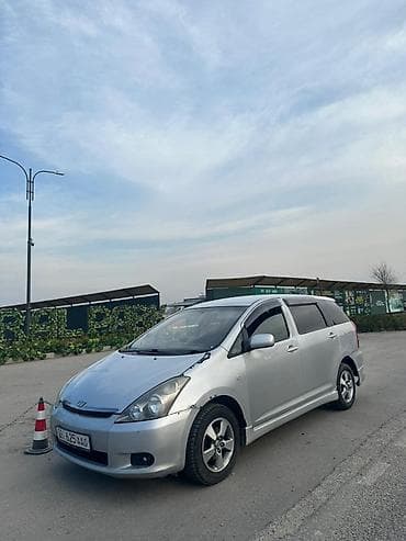 Toyota WISH: 2003 г., Автомат, Минивэн