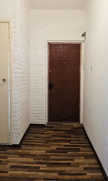 105: 1 комната, 34 м², 5 мкр 105 серия, 1 этаж, Косметический ремонт — 4