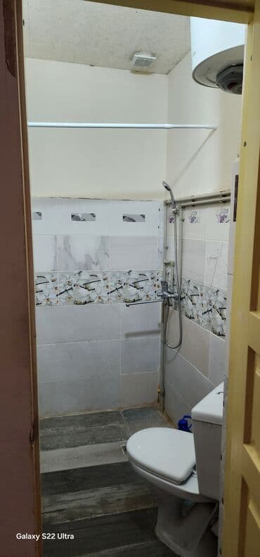 продаю дом зап автовокзал: Сдается 2 комнаты + санузел (душ, туалет). в частном доме. село — 6