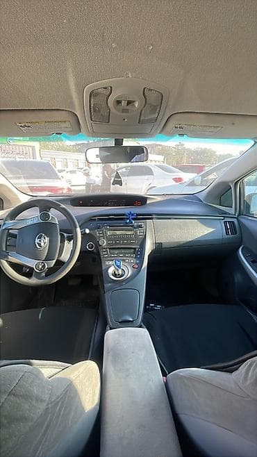 Унаа: Toyota Prius: 2010 г., 1.8 л, Вариатор, Гибрид, Хетчбек — 7