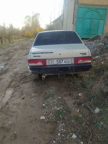 машина жгули: ВАЗ (ЛАДА) Samara: 2000 г., 1.5 л, Механика, Бензин, Седан — 2