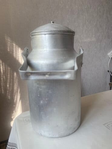 стеклянные заварочные чайники: Ведра 3 лит 400 сом, чайник 3 лит 600 сом — 1