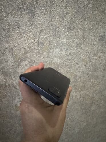 Ламинат: Redmi, Redmi 9C, Б/у, 2 ГБ, цвет - Черный, 2 SIM — 5