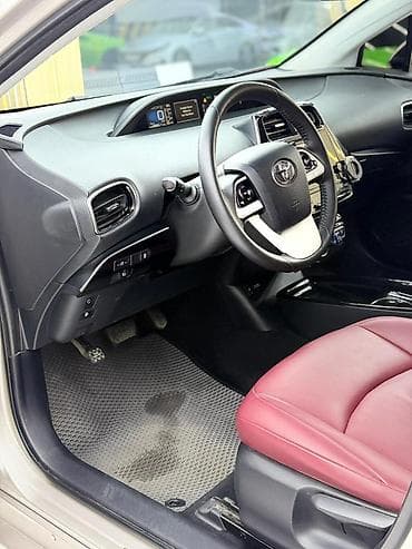 prius: Toyota Prius: 2018 г., 1.8 л, Автомат, Электромобиль, Лифтбек — 10