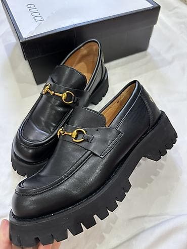 1) Лоферы из натуральной кожи Размер 38 Надевали 2 раза Цена 2000с