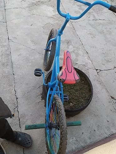 Детский велосипед, 2-колесный, 1 - 3 года, Для мальчика, Б/у at lalafo.kg Детский велосипед, 2-колесный, 1 - 3 года, Для мальчика, Б/у