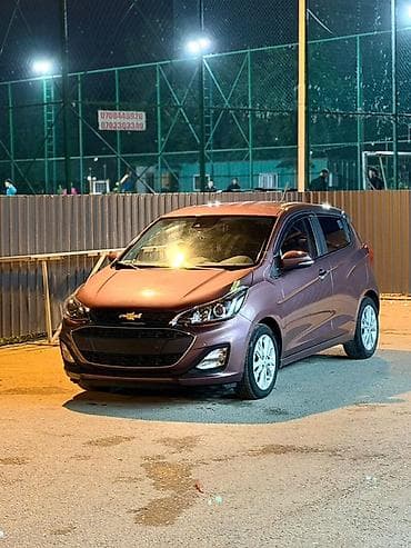 chevrolet trax: Chevrolet Spark: 2018 г., 1 л, Автомат, Бензин, Хэтчбэк — 3