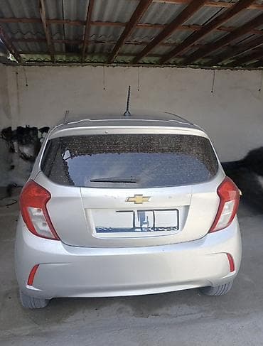 Chevrolet Spark: 2017 г., Хэтчбэк — 2