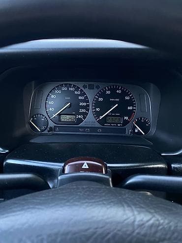 nissan note: Volkswagen Vento: 1992 г., 2 л, Ручные, Бензин, Седан — 5