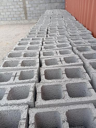 mazda 121: Продаются матрица для изготовления пескоблоков размер на 15 — 3