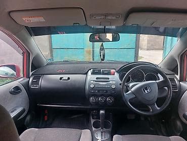 пароги фит: Honda Fit: 2001 г., 1.3 л, Автомат, Бензин, Хэтчбэк — 5