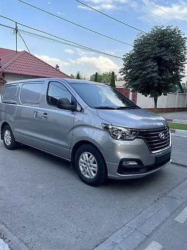 Hyundai Grand Starex: 2020 г., 2.5 л, Автомат, Дизель — 6