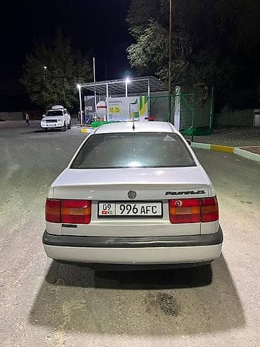 camry 5: Volkswagen Passat: 1994 г., 1.8 л, Ручные, Бензин, Седан — 4