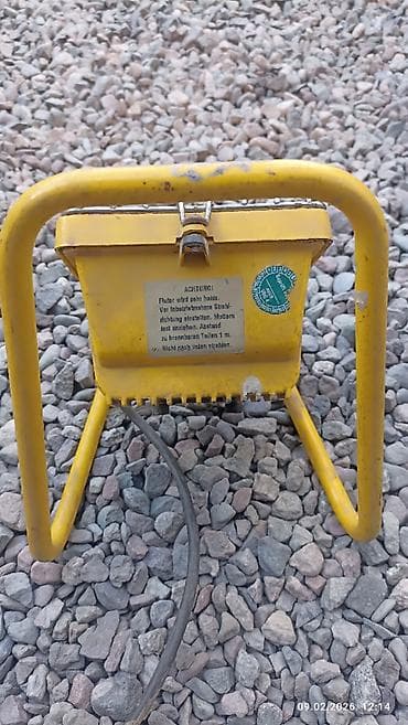 Дом и сад: Продаю напольный фонарь от 220в производство Германия б/у в — 5