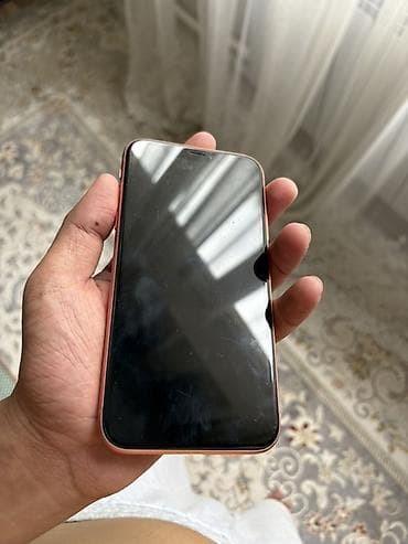iphone 13: IPhone XR, коралловый цвет - Экран 6.1" Liquid Retina (IPS), вырез с — 1