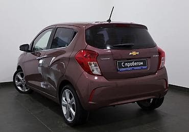 бизнес самомойка: Chevrolet Spark: 2018 г., 1 л, Автомат, Бензин, Хэтчбэк — 4