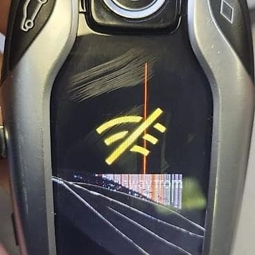 Ремонт экранов BMW ключ G серии смарт ключ чип ключ G05 G30 G06 BMW