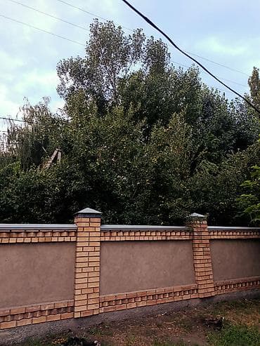 первомая: 🏠🌿Срочно продаю Большой дом🏠 г.Бишкек,Первомайский район ж/м Ак- — 10