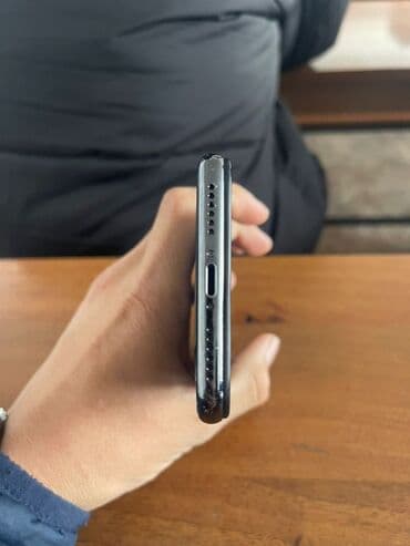 сколько стоит айпод плеер: IPhone X, Б/у, 64 ГБ, Черный, 100 % — 1