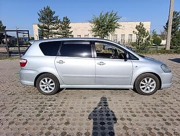 infinity fx35: Toyota Ipsum: 2004 г., 2.4 л, Автомат, Бензин, Минивэн — 3