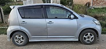 Транспорт: Toyota Passo: 2004 г., 1.3 л, Автомат, Бензин, Хэтчбэк — 2
