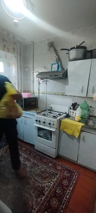 3: 2 комнаты, 42 м², 3 этаж — 9