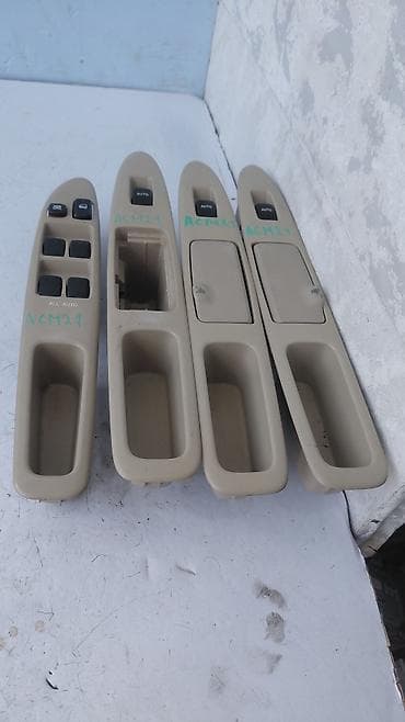 step 2: Сenter console Toyota 2003 г., Б/у, Оригинал, Япония — 2