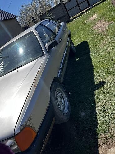 lend cruzer: Audi 100: 1985 г., 2.3 л, Бензин, Седан — 3
