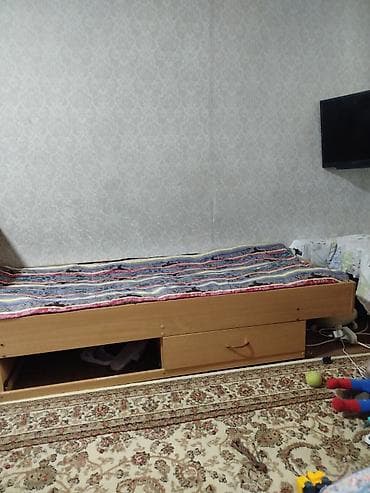 мать одиночка: Даром 1 местный кровать . Состояние на фото — 2
