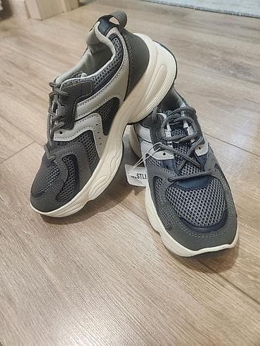 nike react: Новые кроссовки уни, размер 38 Цена 1000 Нам не подошел размер — 1