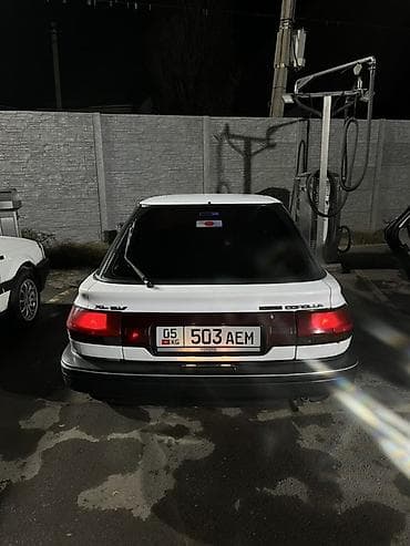 авто сатылат: Toyota Corolla: 1991 г., 1.6 л, Кол менен иштөөчү, Бензин, Седан — 5