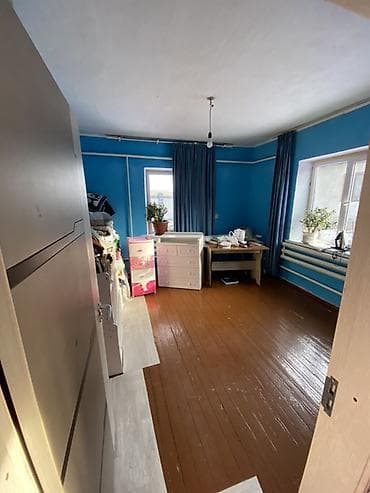 продам дом с участком: Продаётся жилой дом с большим приусадебным участком. Характеристики — 7