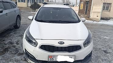 forester sf: Kia Ceed: 2017 г., Универсал — 1